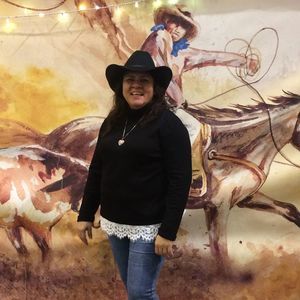 Meet your Posher, Roxana